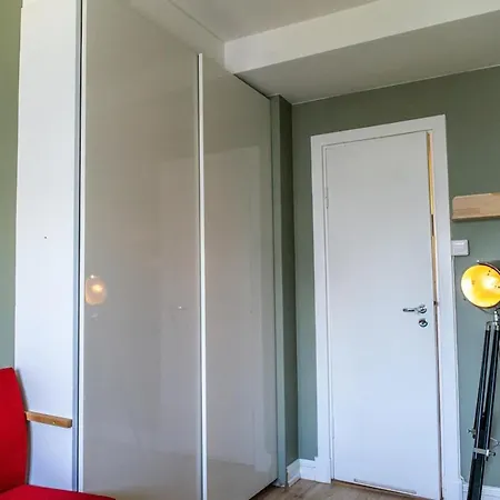 Apartment Delightful With A Sunny Balcony And Fireplace At Frogner Oslo